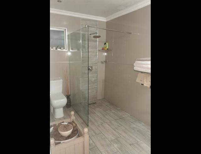2 BEDROOM SIMPLEX FOR SALE IN SHERWOOD